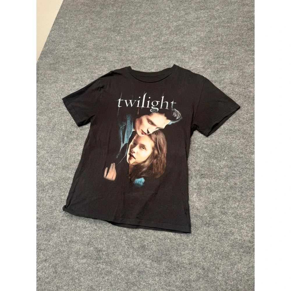 Twilight T-Shirt Edward Bella Black Size‎ Medium Short Sleeve Movie Promo Tee